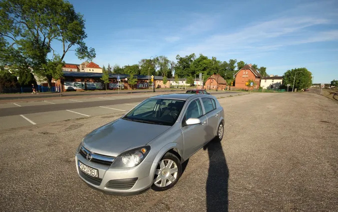 kujawsko-pomorskie Opel Astra cena 10900 przebieg: 264465, rok produkcji 2006 z Tuchola